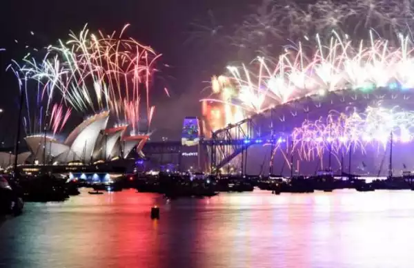 Australia kicks off global New Year celebration with fireworks